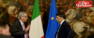Copertina di Juncker rischia di cadere dal palchetto e si aggrappa a Renzi