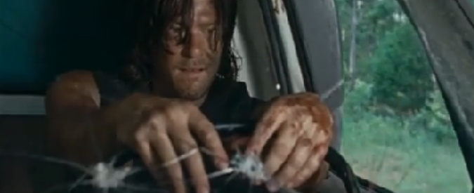 The Walking Dead 6, clip per il Fatto.it: la fuga da Alexandria invasa dagli zombie