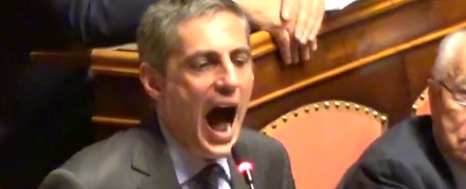 Copertina di Unioni Civili, lo sfogo di Airola (M5S): “Allora ditelo: frocio, non avrai mai i tuoi diritti”