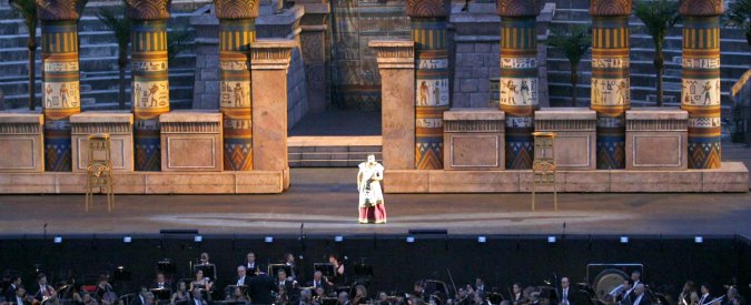 Arena di Verona in crisi, a rischio chiusura l’officina delle scenografie di Aida e Turandot