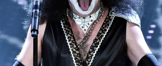 Sanremo 2016, per Elio e le Storie Tese un retweet dai Kiss. Gene Simmons: “Mandatemi il video”