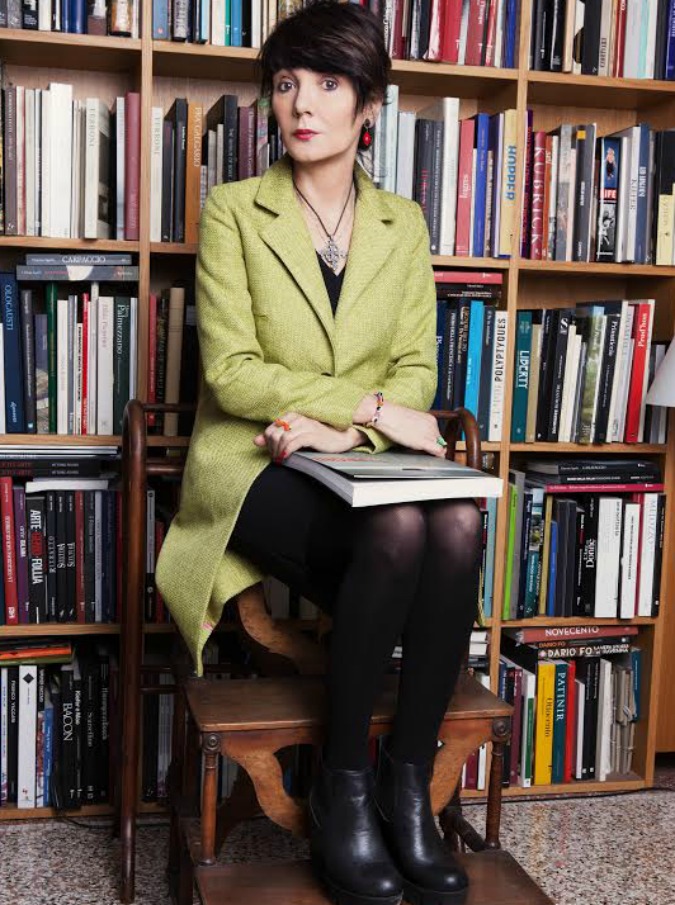 “Come ho vissuto il momento di grande fragilità di mio fratello Vittorio? Soffrendo molto. Di fronte alla fragilità di chi si ama si soffre, ma si ama un po’ di più”: parla Elisabetta Sgarbi