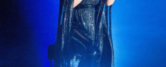 Sanremo 2016, Laura Pausini superospite: dalla prima apparizione all’Ariston nel 1993 al Grammy, le tappe della sua carriera