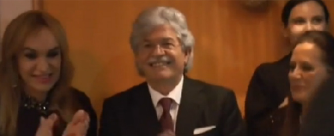 Copertina di Roma, Razzi (Fi): “Le mie ricette? Case popolari ai rom e case chiuse per le prostitute”