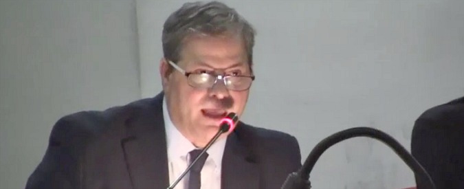 Copertina di Roma, il centrodestra salva il minisindaco Pd sfiduciato da Orfini. M5S: “Situazione drammatica”