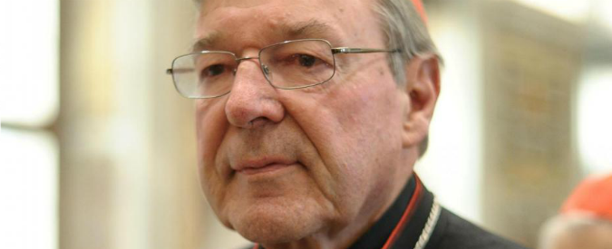 Preti pedofili, cardinale Pell accusa predecessore: “Sapeva, ma non ha agito”