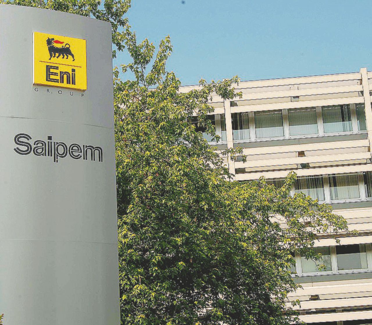 Il gruppo - L’inchiesta sul potere dell’Eni - Ansa Russia, mazzette e milioni alla stampa: Eni, lo Stato parallelo