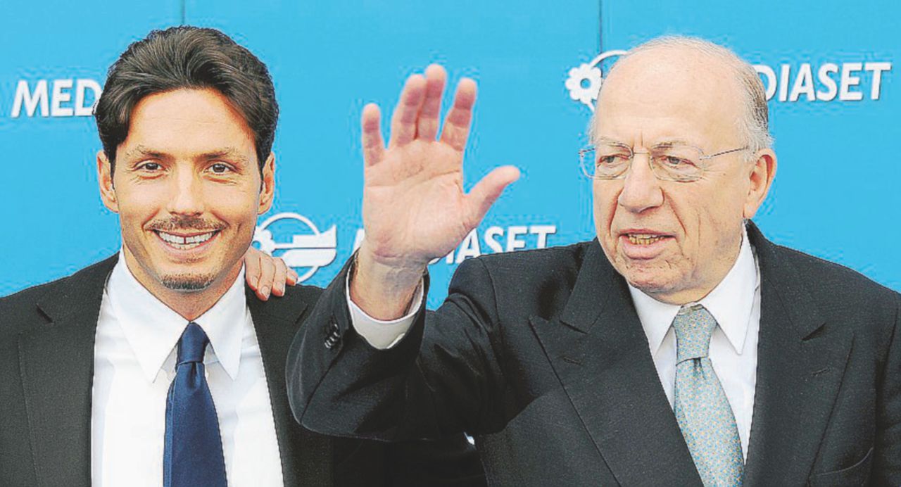 - Pier Silvio Berlusconi con Fedele Confalonieri - Ansa Mediaset, mezzi salvi grazie al governo