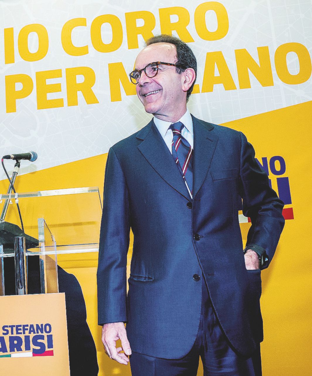 Il candidato - Stefano Parisi in corsa a Milano per il centrodestra - LaPresse Cl e destra unita, la rimonta di Parisi ora spaventa Sala