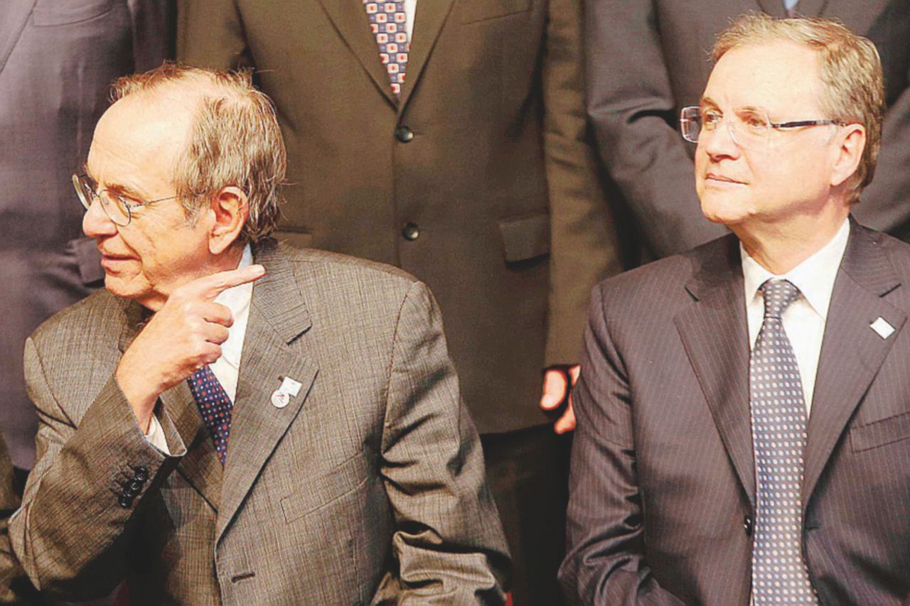 Il gatto e la volpe - Pier Carlo Padoan e Ignazio Visco - Ansa Banche, servono 7 miliardi. UniCredit dice no a Padoan