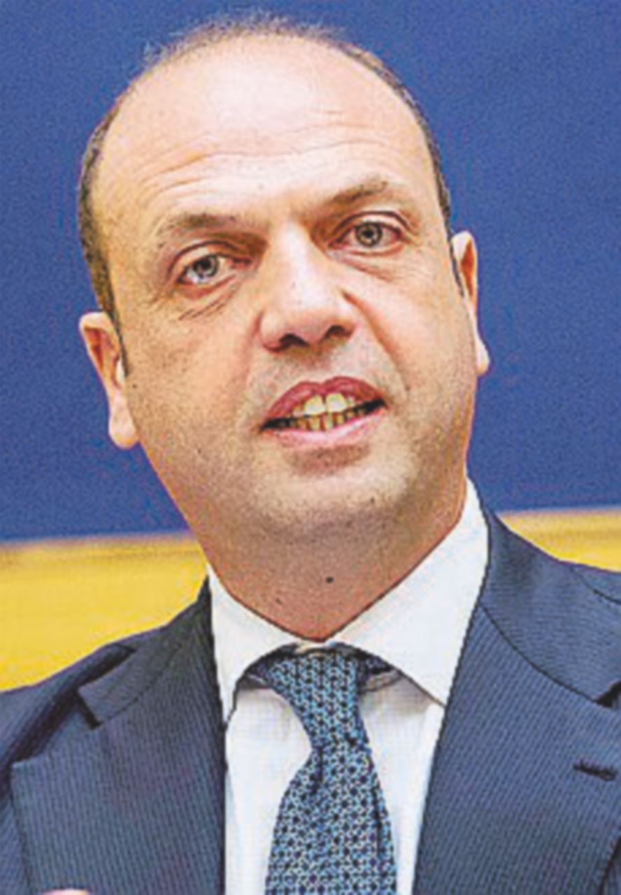 Alfano: “Si vota il 5 giugno, se ponte Italia fuori da crisi” Alfano: “Si vota il 5 giugno, se ponte Italia fuori da crisi”