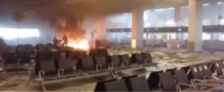 Copertina di Attentati Bruxelles, incendio nella sala partenze dopo l’esplosione. Le urla di sottofondo