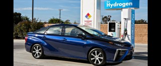 Copertina di Auto a idrogeno, la Toyota Mirai ha concluso i test ed è pronta. Ma l’Italia ancora no
