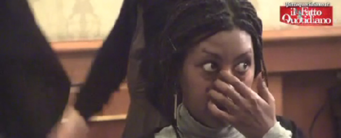 Copertina di Migranti, denuncia in Senato: “Hotspot illegali. Espulsi anche i minori”