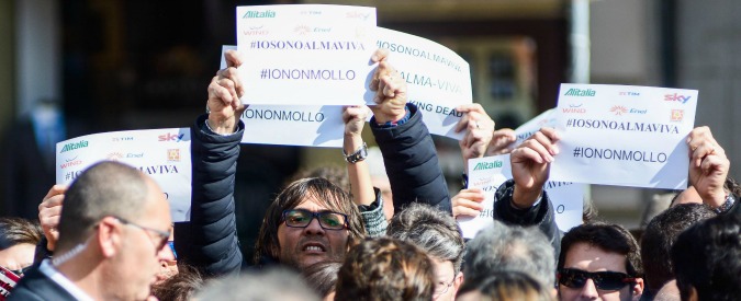 Almaviva, non c’è accordo azienda-sindacati: chiude la sede di Roma, licenziati 1.666 dipendenti
