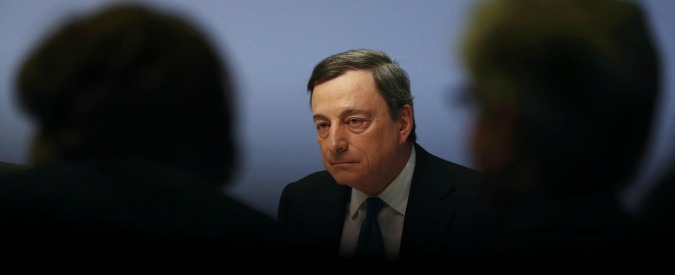 Bce, analisti: “Tassi negativi non funzionano”. Polemiche in Germania: “Draghi salva banche zombie”