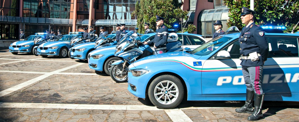 Copertina di Bmw, al via la fornitura di automobili e motociclette alla Polizia di stato