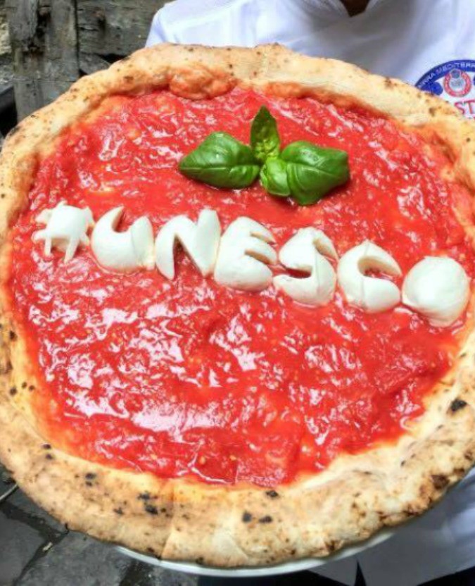 La ricetta della pizza perfetta secondo Gino Sorbillo