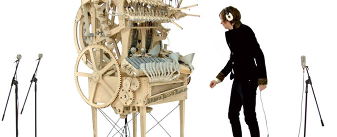 La macchina musicale con le biglie: il suono incanta il mondo e fa boom di visualizzazioni