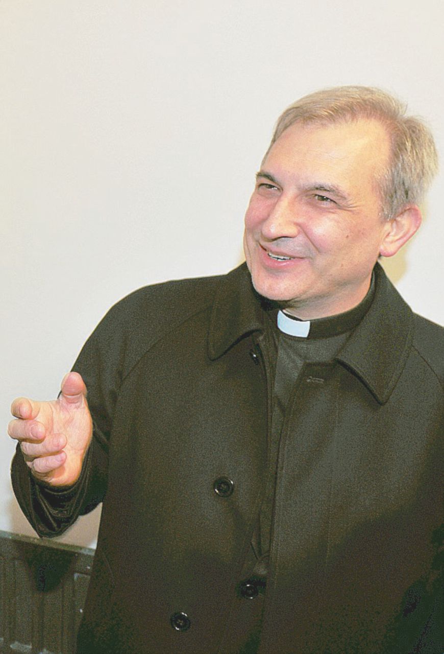 L’intrigo - Papa Francesco e monsignor Lucio Angel Vallejo Balda, imputato per rivelazione di segreti nel processo Vatileaks “Il monsignore di Vatileaks informava i cinesi sul Papa”