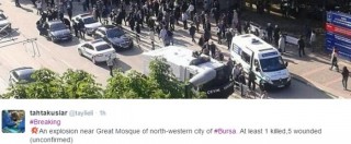 Copertina di Turchia, a Bursa donna kamikaze si fa esplodere vicino a moschea