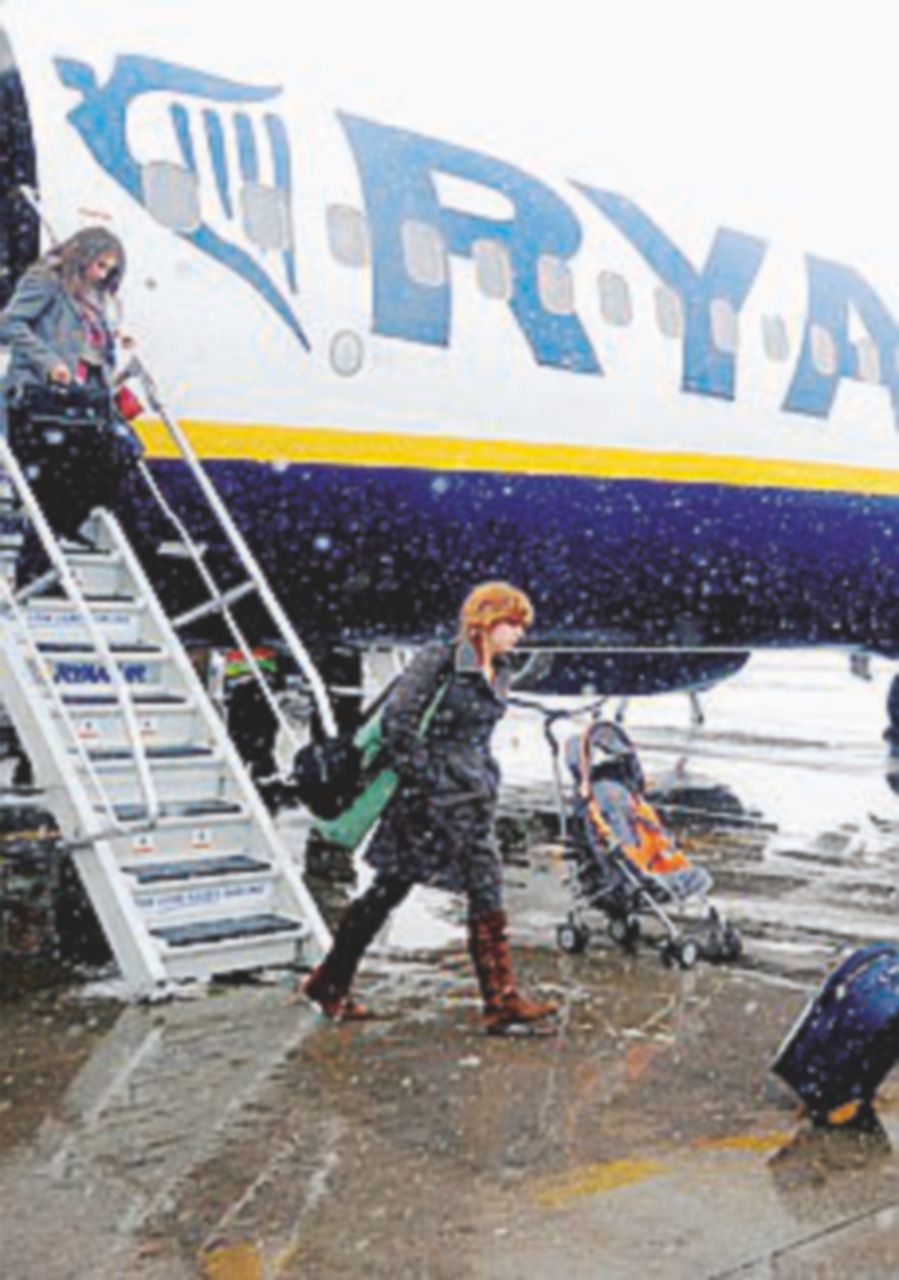 “Soldi pubblici a Ryanair”, indagati vertici aeroporto