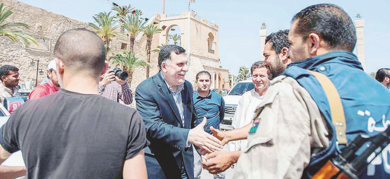Tutti fermi aspettando che la Libia si spacchi da sola