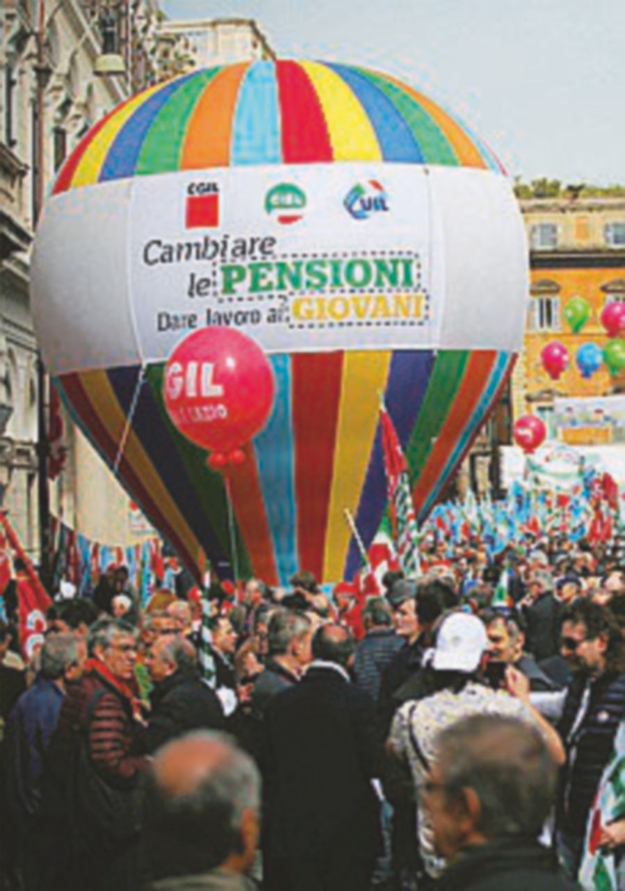 Pensioni, sindacati in piazza contro la riforma Fornero