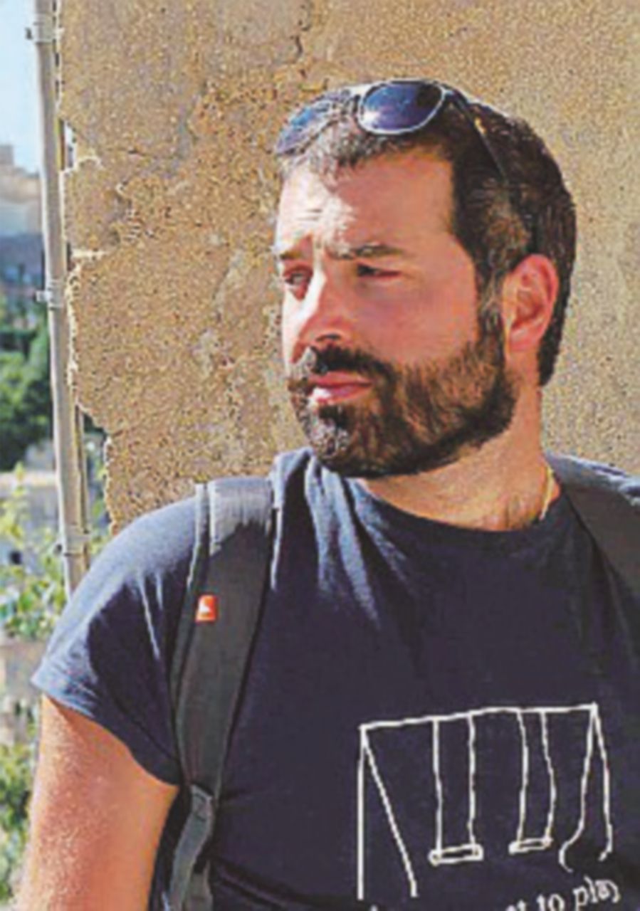 Segue i no Tav nello studio di un geometra. Giornalista a processo