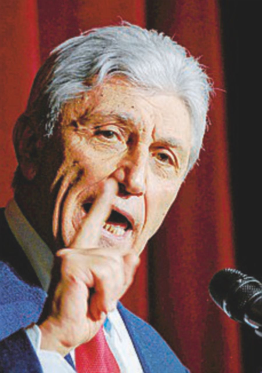 Pace fatta tra Renzi e Bassolino: l’ex sindaco non si candida