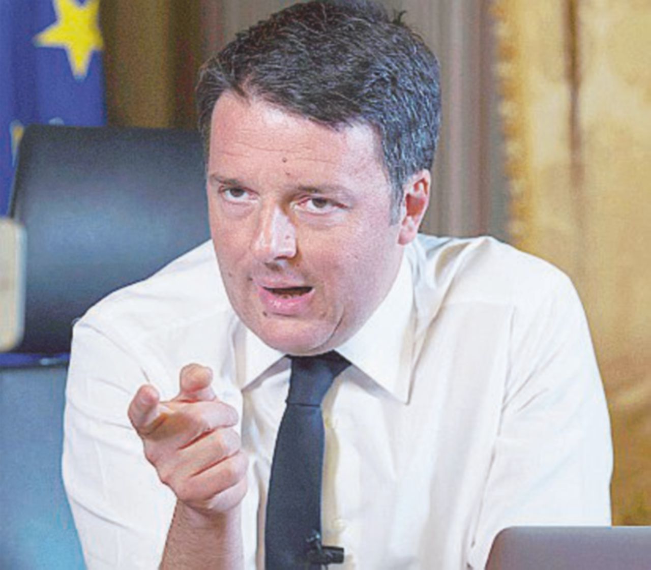 La prima riunione dei ministri-coltelli Renzi: “Difficoltà, ma andiamo avanti”