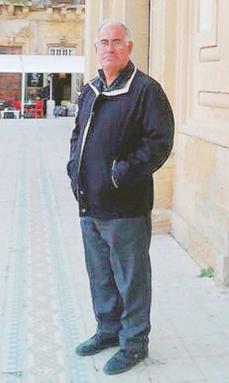 Copertina di Il “ribelle” don Palmiro rimane dov’è ma non fa più l’elenco dei morti a messa