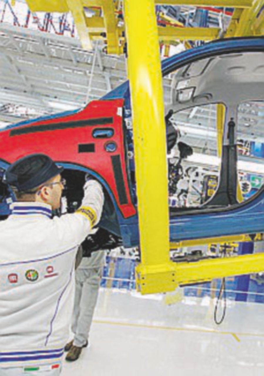 A febbraio, frenata della produzione industriale (-0,6%)