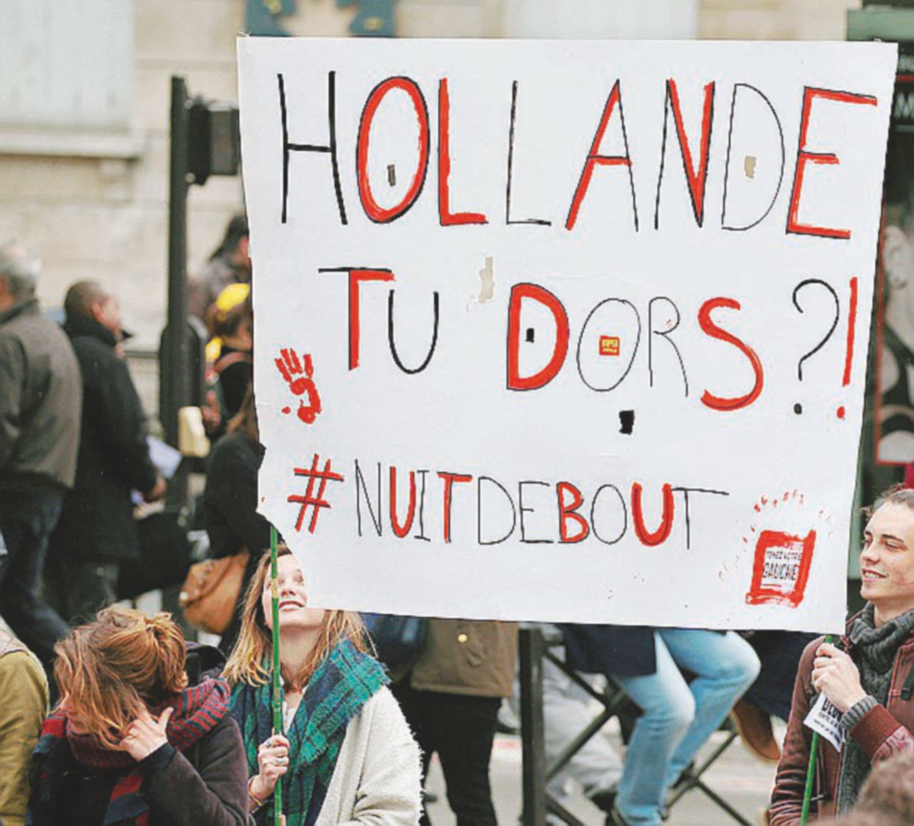 Hollande va a lezione di “Nuit debout”