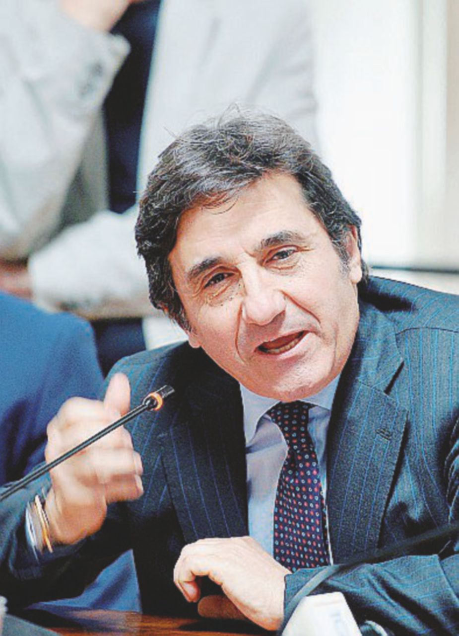 L’arrocco di Rcs. Il cda: l’offerta di Cairo è bassa. E si rivolge alla Consob