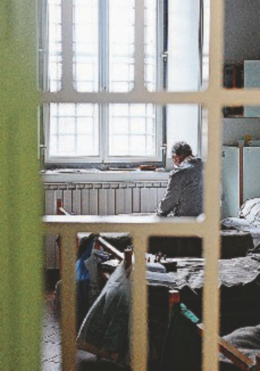 “Nelle carceri italiane, 9 mila detenuti vivono in meno di 4 mq”