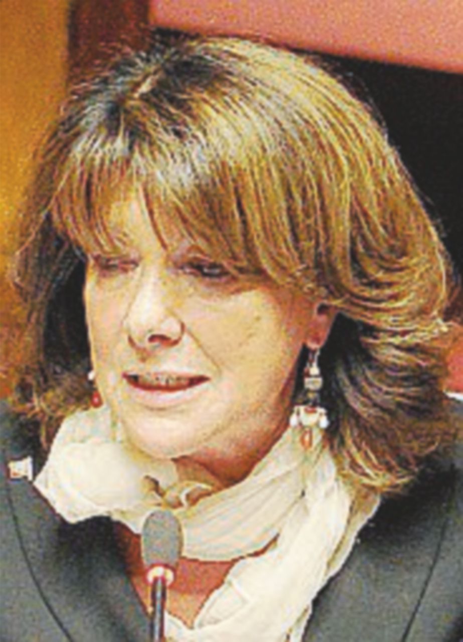 La soldatessa di B. che dà scacco al Csm