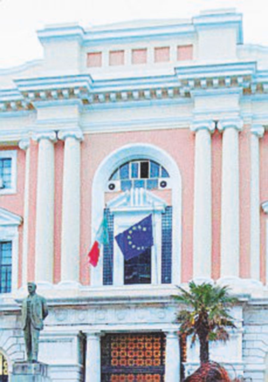 Salerno, Rolex e processi “aggiustati”. Indagato un giudice