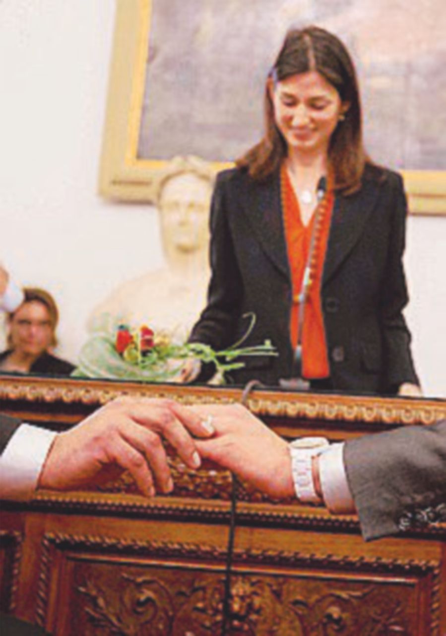 La procura generale di Torino: sì alla “stepchild adoption”