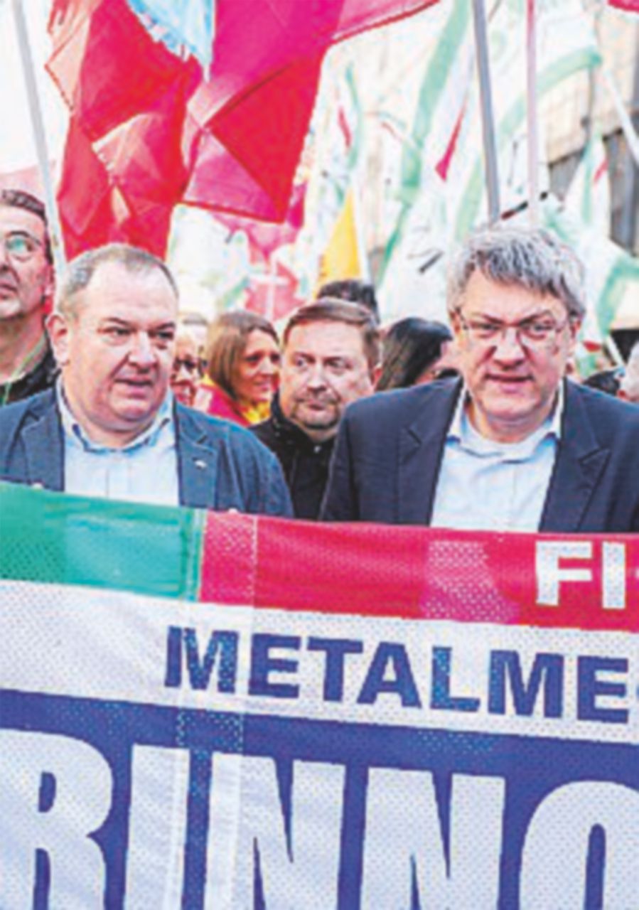 “Federmeccanica scardina il contratto”. Tute blu in piazza