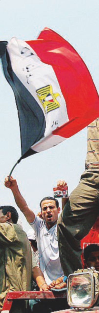 Copertina di La primavera e l’Egitto: dalla rivolta al golpe