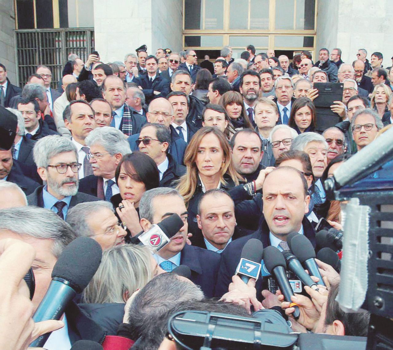 Da vent’anni zittiscono i pm: sempre gli stessi slogan e bugie