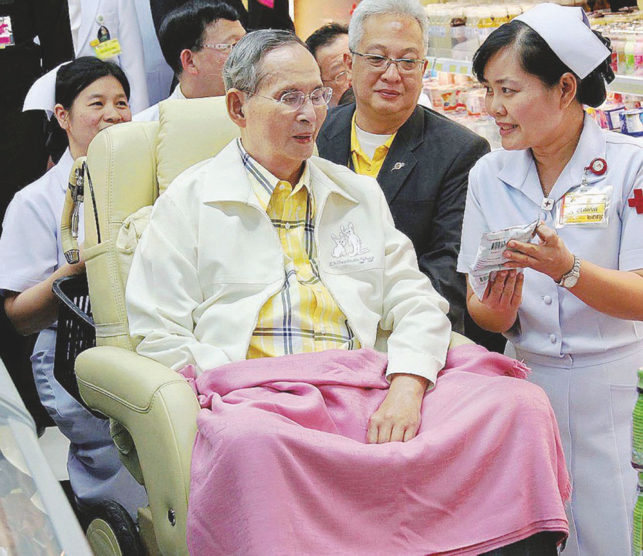 Altro che Elisabetta, Bhumibol re dei record