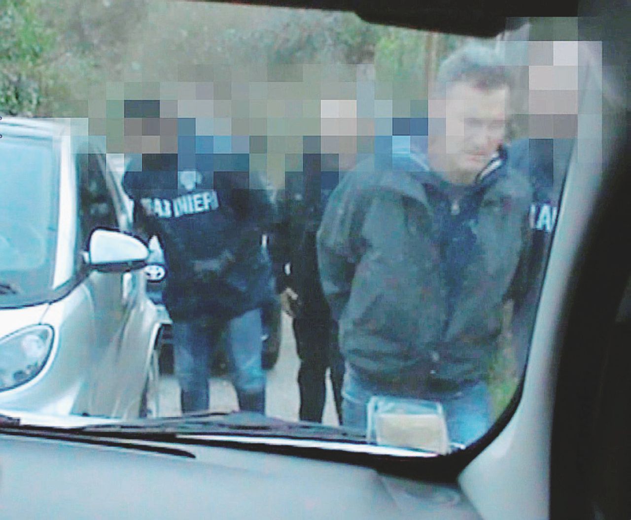 Copertina di Nel feudo di Carminati Alfano lascia il sindaco ex Msi