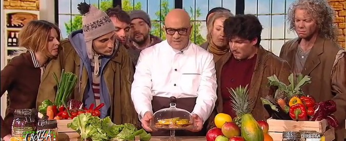 Crozza, lo chef Germidi Soia ci riprova: ecco il tortino di quasi-manzo per la mensa dei poveri dell’Antoniano
