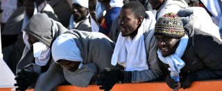 Copertina di Migranti, mercantile italiano salva 26 naufraghi al largo della Libia. Disperse altre 70 persone
