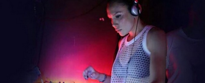 Nicole Minetti deejay a Ibiza: nuova vita per l’ex consigliera regionale