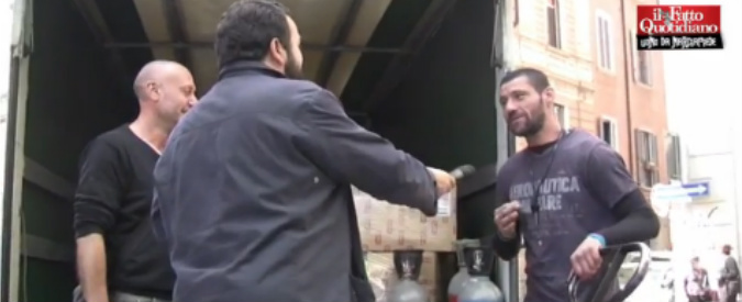 Copertina di Trivelle, quorum impossibile? Piero Ricca alle prese con la confusione degli italiani