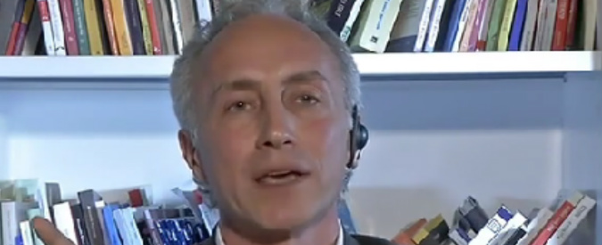 Copertina di Campania, Travaglio: “La mafia-corruzione è diventata un tutt’uno”