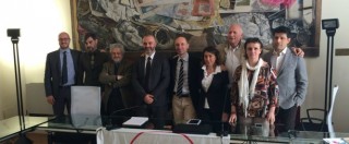Copertina di Elezioni Bologna, M5s presenta giunta prima del voto: 2 donne e 6 uomini, mistero su delega Economia